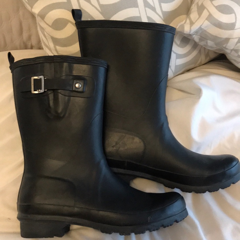Rain boots